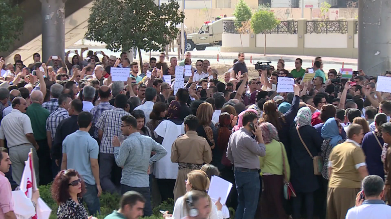 مامۆستایانی ناڕازی سلێمانی ھەڕەشەی داخستنی یەكجاری دەرگای قوتابخانەكان دەكەن